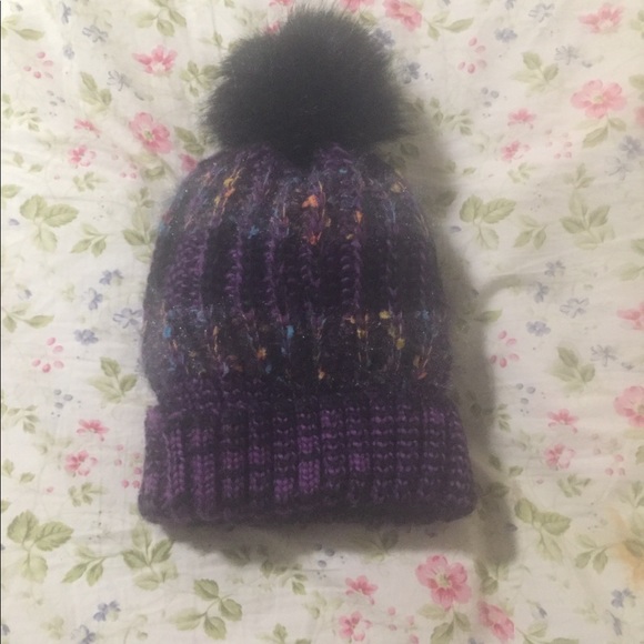 UGG hat - Picture 2 of 4